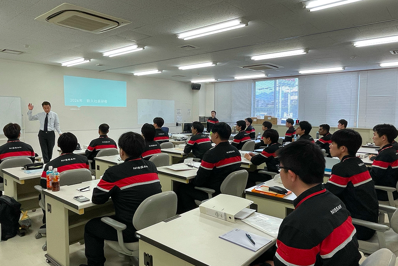 基礎研修 ─ 社会人としての土台を築く3週間