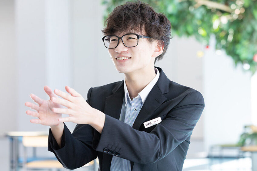本社事務